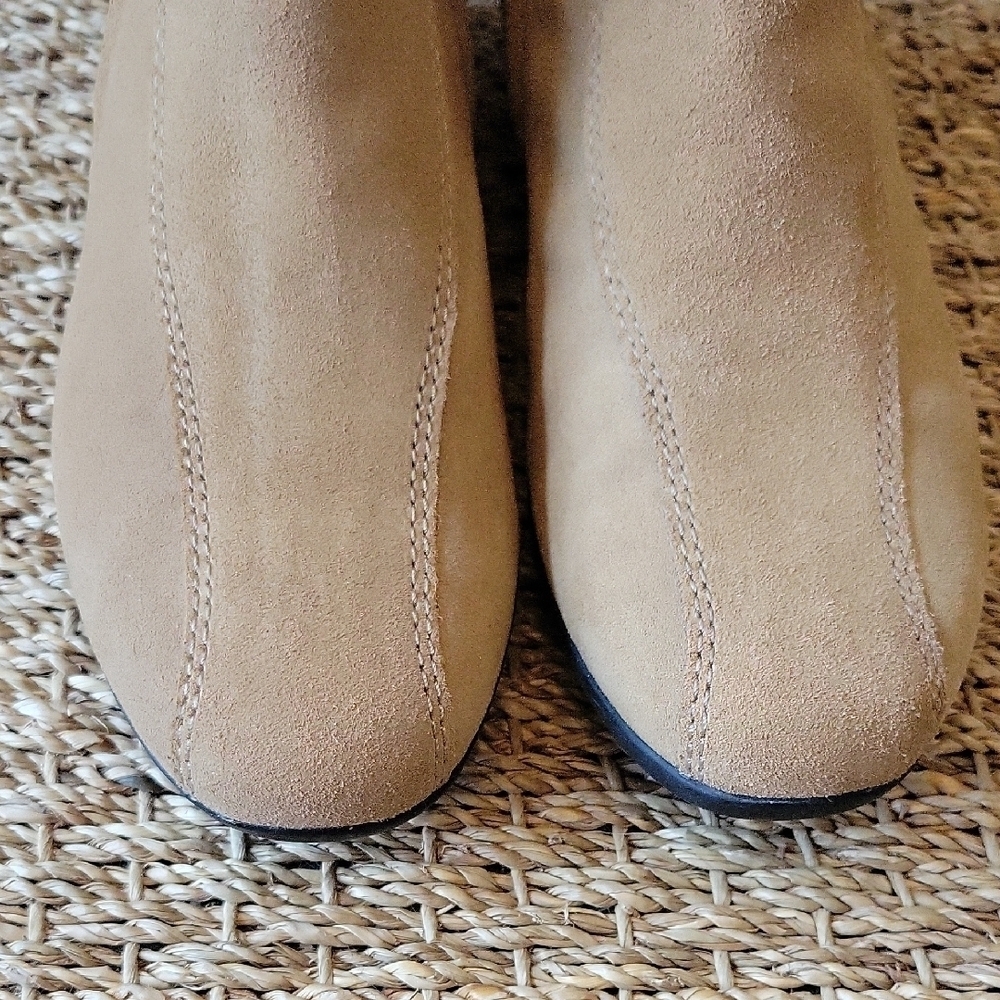 Lands' End Tan Suede Leather Ankle Booties With Double Zippers Size 7. - Picture 2 of 10